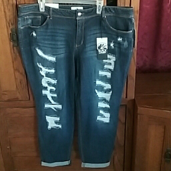 Black Daisy Denim - NWT Distressed Relaxed Skinny Jeans!!!